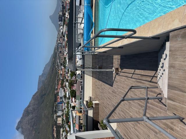 2 Bedroom Property for Sale in Observatory Western Cape
